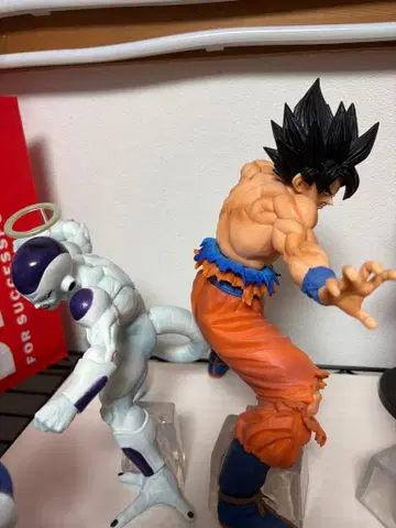 드래곤볼 손오공 프리저 피규어 세트