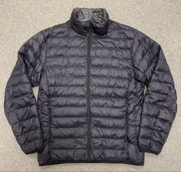 유니클로 울트라 라이트 다운 자켓 L 블랙 남성용