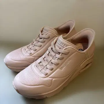 Skechers 핑크 스니커즈 25cm