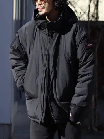 Marmot x ARKnets 몬스터 파카 타입 1 모드