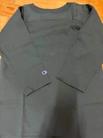 스픽 앤 스팬 Champion 7부 소매 카키 T셔츠