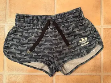 adidas originals 숏팬츠 XS