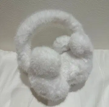 [최종 가격 인하] Disney 귀도리 화이트 익명 배송