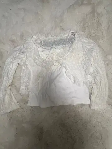 화이트 레이스 프릴 긴팔 셔츠 갸루 페어리 그런지 그런지