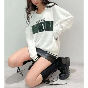 GYDA HIGH RISK HIGH RETURN 트레이닝복