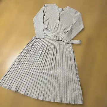 AVION 아비온 니트 원피스 베이지