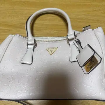 GUESS 게스 토트백 베이지