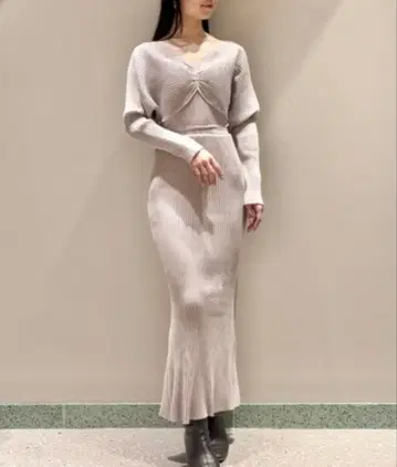 snidel 커팅 오픈 니트 원피스