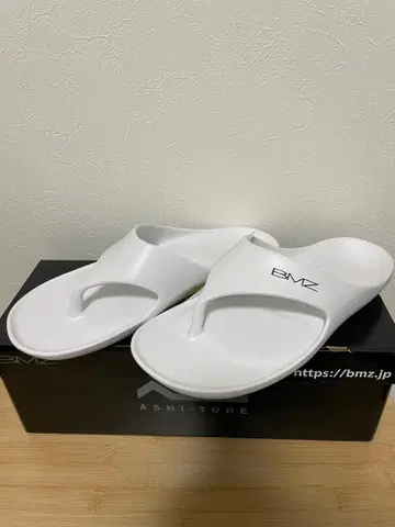 BMZ 화이트 샌들
