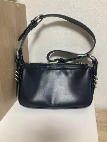 MOUSSY 블랙 숄더백