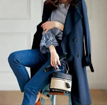 아푸와이저 리셰 트렌치코트 네이비