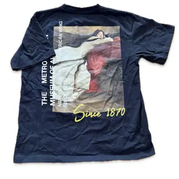 THE MET 백 프린트 아트 T셔츠 자수 로고 포함 M 사이즈