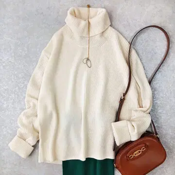 새상품급 띠어리 고급 울 캐시미어 터틀넥 리브 니트 S 짧은 기장