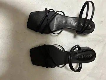 LE TALON 블랙 스트랩 샌들 힐