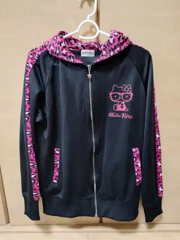 헬로키티 집업 후드티 핑크 레오파드 무늬 y2k 헤이세이