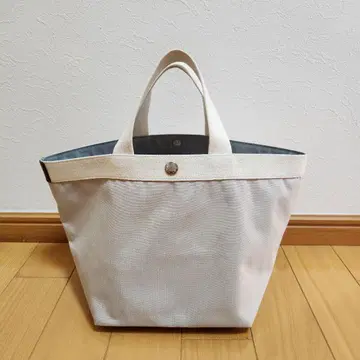 에르베샤 펠리에 투모로우랜드 별주