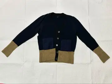 [ 가격 인하 ] COS 네이비 포켓 부착 가디건