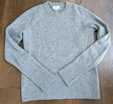 HYKE 그레이 크루넥 니트 2