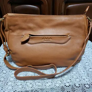 Dakota 브라운 가죽 숄더백