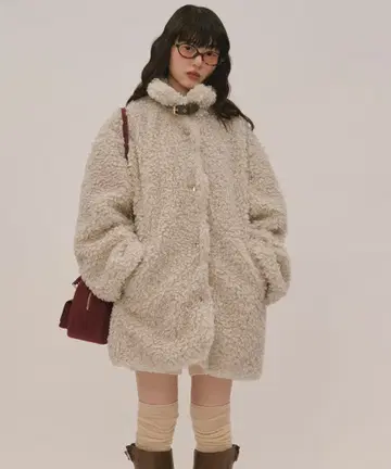 뉘앙스 버튼 푸들 코트