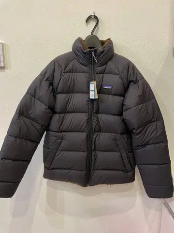 새상품 Patagonia 리버서블 사이런트 다운 자켓 남성용 M