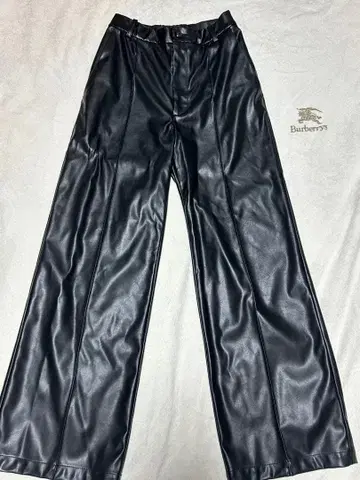 BEAMS HEART 인조 가죽 플레어 팬츠