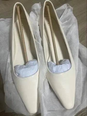 RANDA 아이보리 하이힐 펌프스 24.5