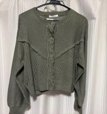 올리브 그린 버튼 가디건