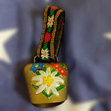 꽃무늬 곰 퇴치용 방울 골드 컬러