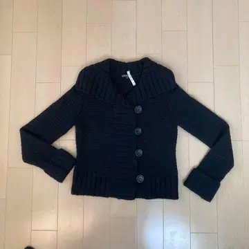 23구 블랙 니트 가디건 사이즈 38 (M)