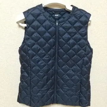 새상품급! 유니클로 여성용 울트라 라이트 다운 퀼팅 베스트 L 네이비