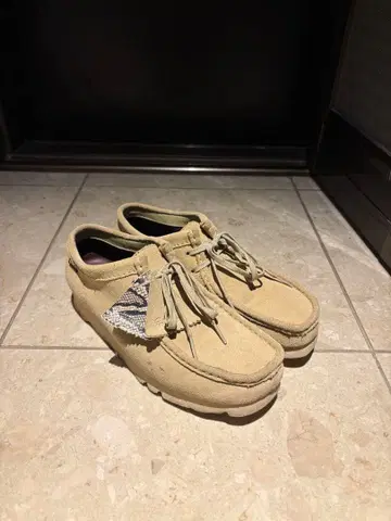 Clarks 왈라비 GTX