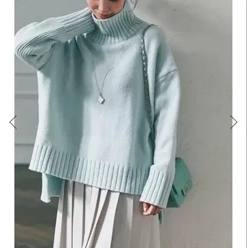 새상품급 세븐텐 3만 3천엔 베이직 터틀 니트 풀오버 2023