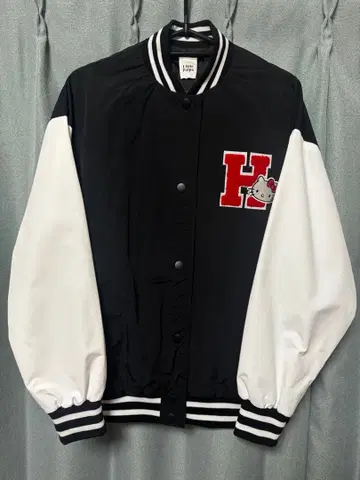 HELLO KITTY 헬로키티 50주년 기념 바시티 자켓 미사용 새상품