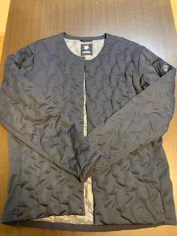 새상품급 데상트 다운 네이비 XO 윌드다운