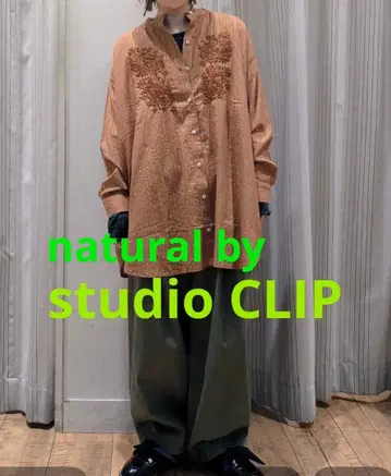 natural by studio CLIP 라크나우 자수 라메 블라우스