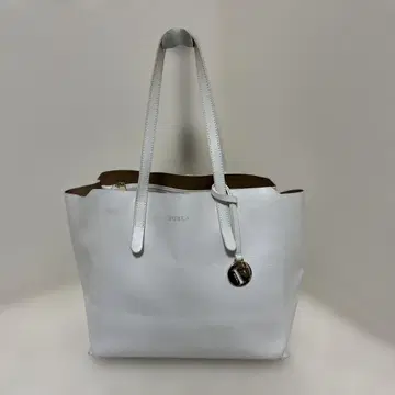 새상품급 FURLA 훌라 샐리 토트백 핸드백 가죽