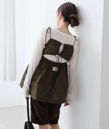 카스타네 WEB 한정판 퀼팅 뷔스티에