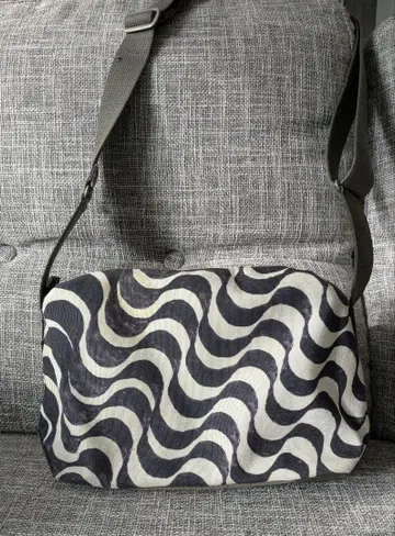 Paul Smith 숄더백