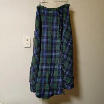 핑크하우스 그린과 파랑 체크 무늬 롱 스커트