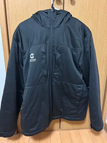 GIRAUDM 후드 부착 블랙 자켓