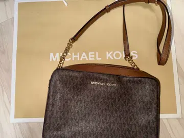 MICHAEL KORS 브라운 숄더백