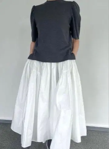 shetokyo Eleanor White 34-36 플레어 스커트