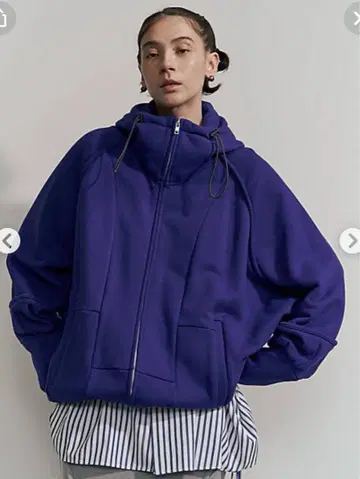 UN3D. 커브 라인 지퍼 후드티