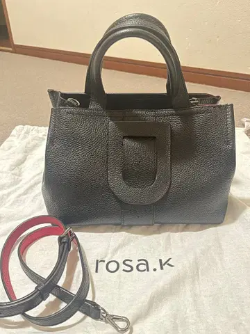 rosa.k 블랙 가죽 핸드백
