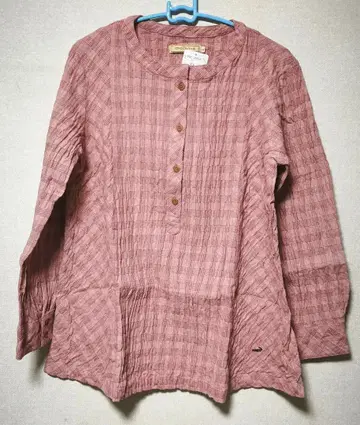 미사용 새상품 크로커다일 체크 무늬 블라우스 L 사이즈