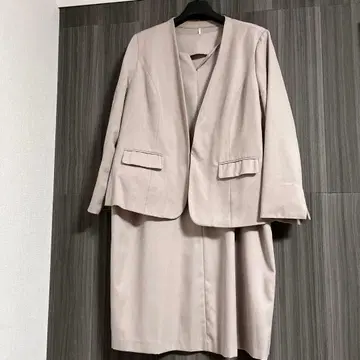 니센 4L 베이지 원피스 정장 세트