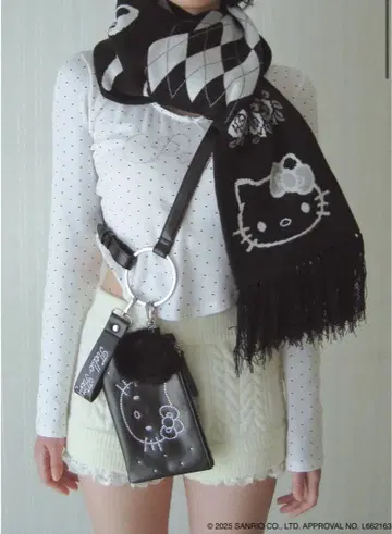 페리큐르 HELLO KITTY charm pouch shoulder