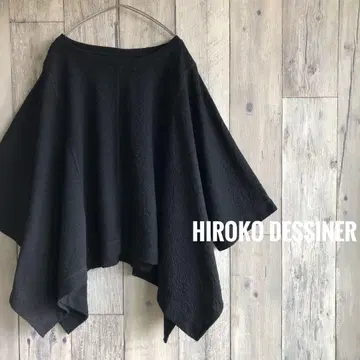HIROKO DESSINER 히로코데시네르 변형 상의 티셔츠 블랙