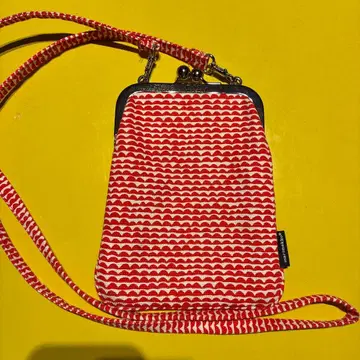 marimekko 빨간색과 화이트 스트라이프 가마구치 미니백